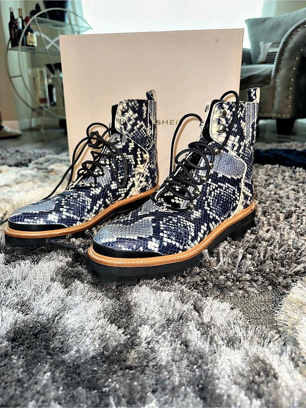 Marc Fisher LTD Izzie Snake Print Combat Boots Blue & White US 8 Like New